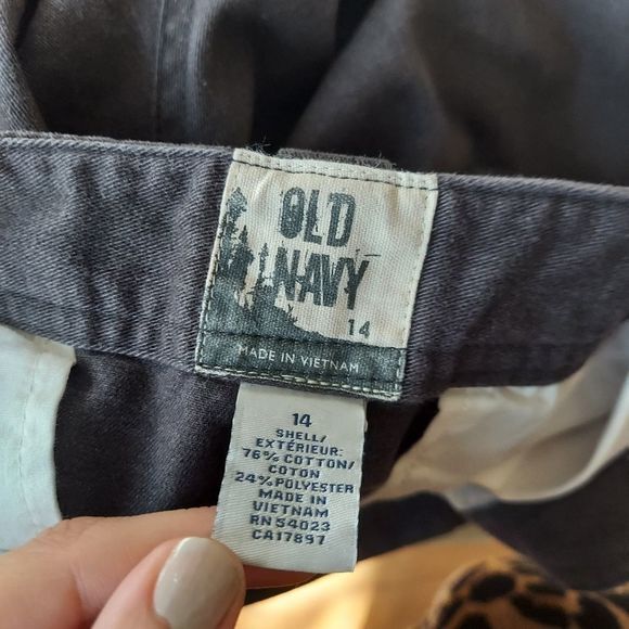 Old Navy girl's grey chino pants 14 - Picture 5 of 8